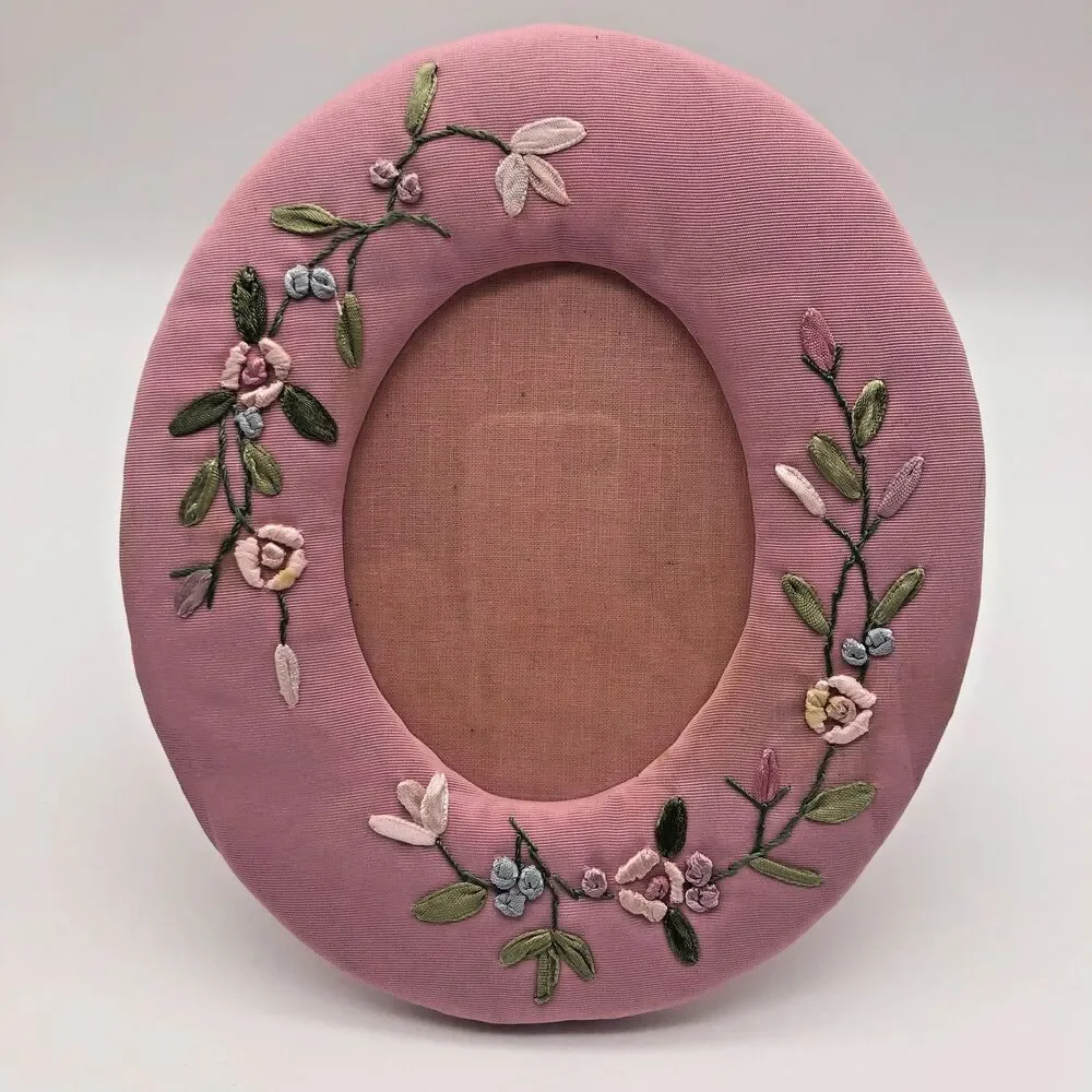 VINTAGE Floral Fabric Picture Frame Set of 2 Oval Cottagecore Grannycore